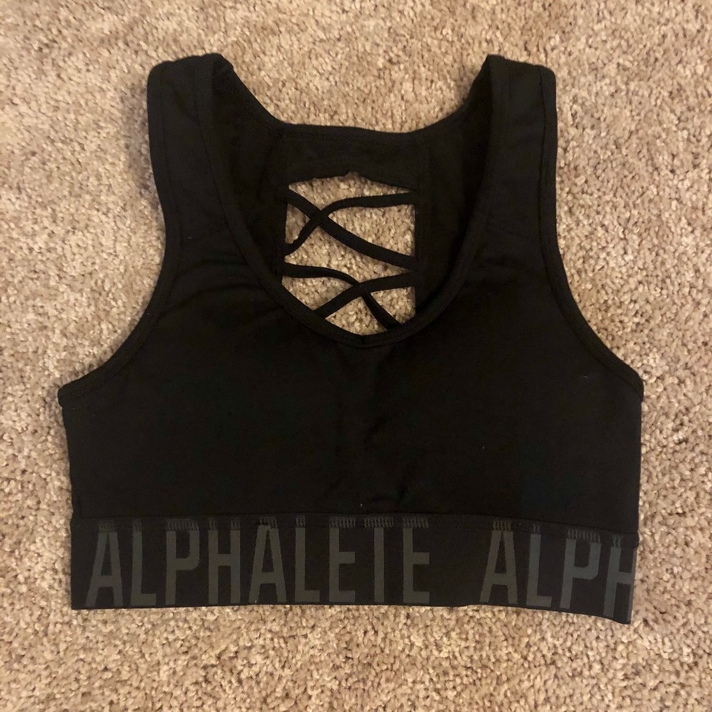 Alphalete Cross Back Sports Bra